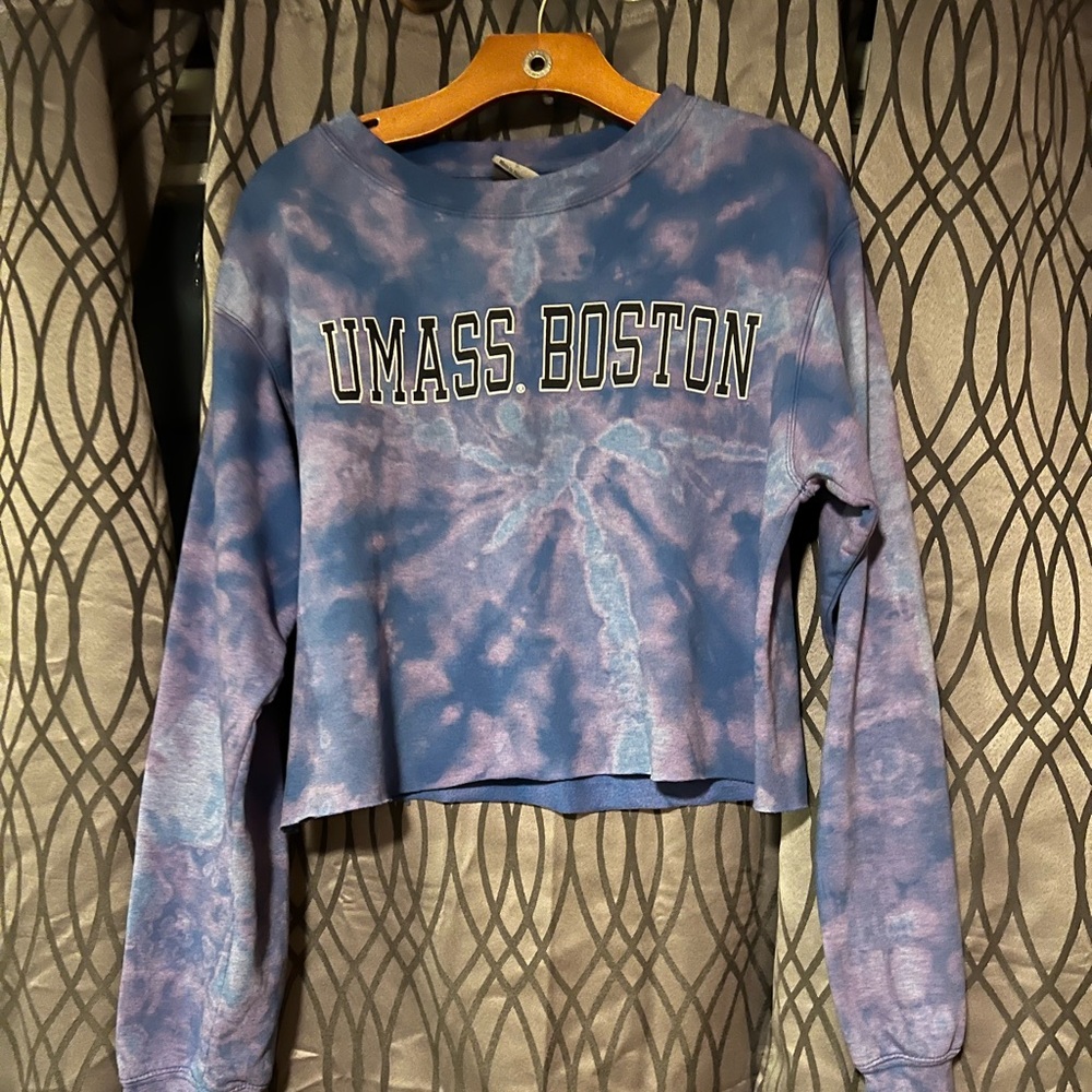 UMass Boston. Cropped and bleached crew neck